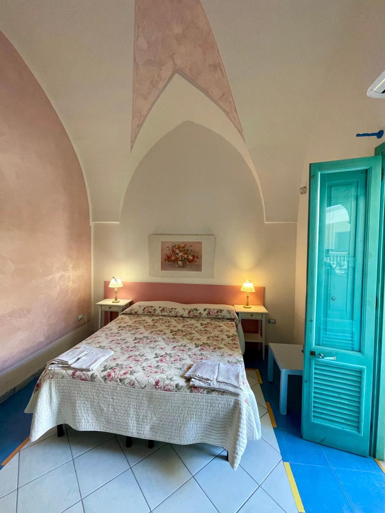 Araucaria Bed & Breakfast Torre San Giovanni Ugento Exterior photo